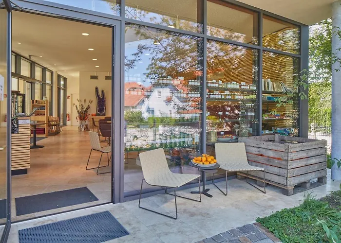 Flora Auf Gut Guntrams Hotel Schwarzau am Steinfelde